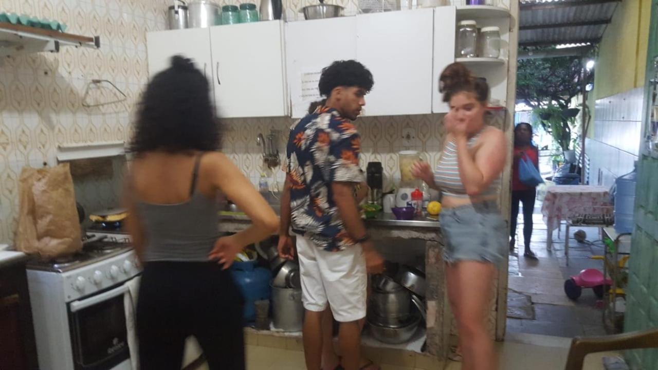 Hostel Familiar السلفادور المظهر الخارجي الصورة